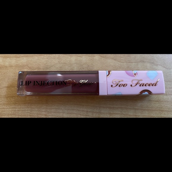 💕Limited Edition💕 Brand New Too Faced Hot Cocoa Lip Gloss. - Picture 4 of 4